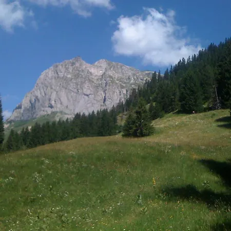Chalet Latitude 47